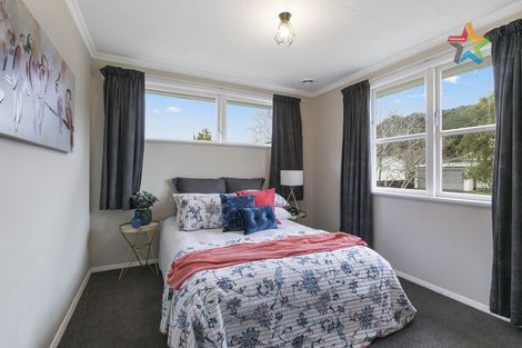 Photo of property in 50 Holdsworth Avenue, Trentham, Upper Hutt, 5018