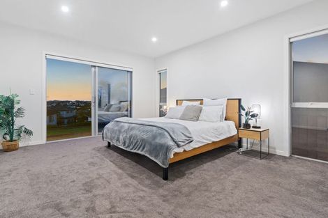 Photo of property in 60 Wainui Road, Silverdale, 0932