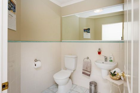 Photo of property in 10 Pastoral Lane, Hokowhitu, Palmerston North, 4410