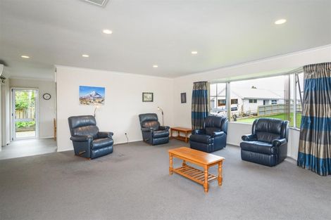 Photo of property in 12 Dunallen Avenue, Marton, 4710