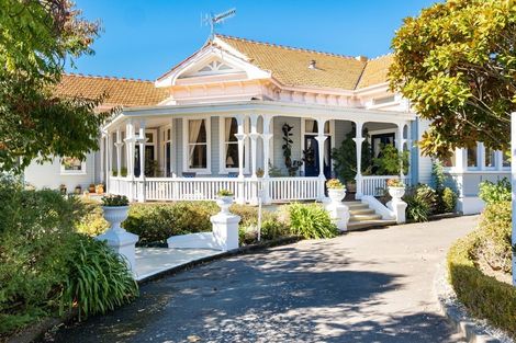 Photo of property in Mchardy Homestead, 11 Bracken Street, Hospital Hill, Napier, 4110
