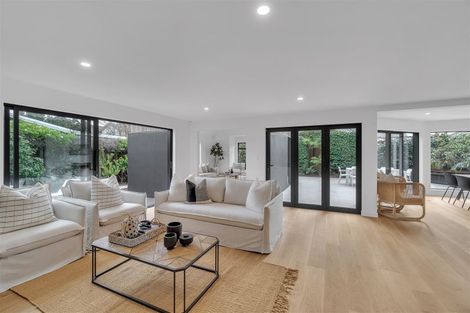 Photo of property in 2/15 Wai-iti Terrace, Burnside, Christchurch, 8053