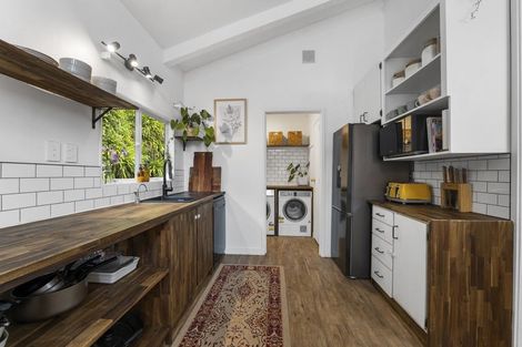 Photo of property in 17b Clawton Street, Westown, New Plymouth, 4310