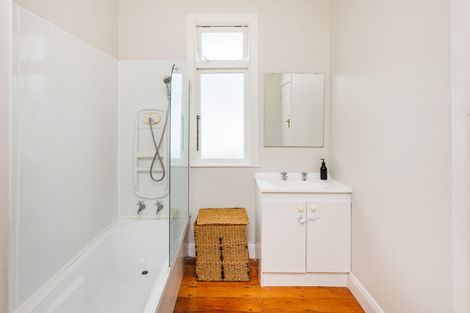 Photo of property in 76 Havill Street, Takaro, Palmerston North, 4410