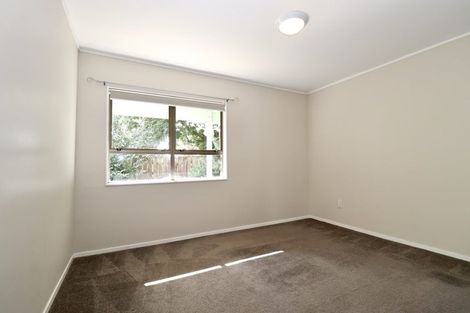 Photo of property in 1/5 Rosca Lane, Sunnyhills, Auckland, 2010