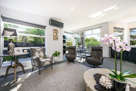 Photo of property in 1 Kensington Mews, Hokowhitu, Palmerston North, 4410