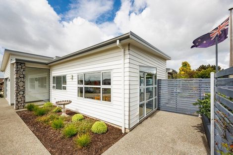 Photo of property in 2 Stonebridge Heights, Feilding, 4702