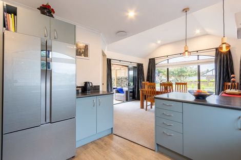 Photo of property in 94 Weggery Drive, Waikanae Beach, Waikanae, 5036