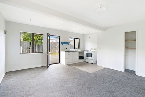 Photo of property in 7 Edwin Freeman Place, Ranui, Auckland, 0612