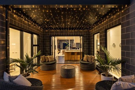 Photo of property in 594 Peninsula Road, Kelvin Heights, Queenstown, 9300