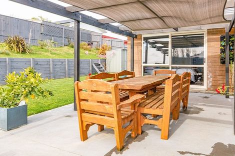 Photo of property in 15 Magnolia Crescent, Tawhero, Whanganui, 4501