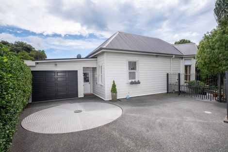 Photo of property in 29 Cameron Road, Bluff Hill, Napier, 4110