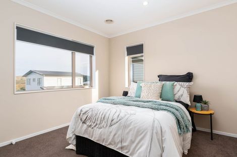 Photo of property in 30b Havana Rise, Grenada Village, Wellington, 6037