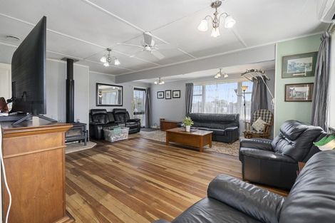 Photo of property in 7 Milne Street, Sanson, 4817