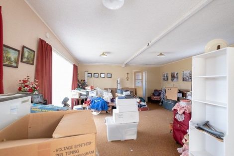 Photo of property in 16 Montjoy Street, Stratford, 4332