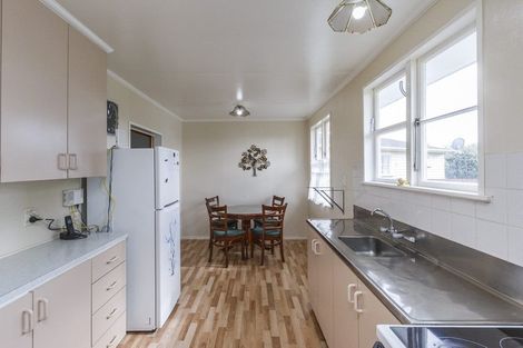 Photo of property in 17 Cavendish Crescent, Awapuni, Palmerston North, 4412