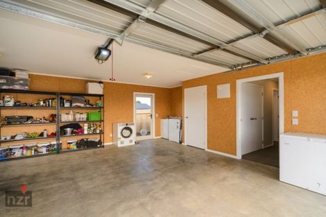 Photo of property in 18 Wescombe Grove, Feilding, 4702