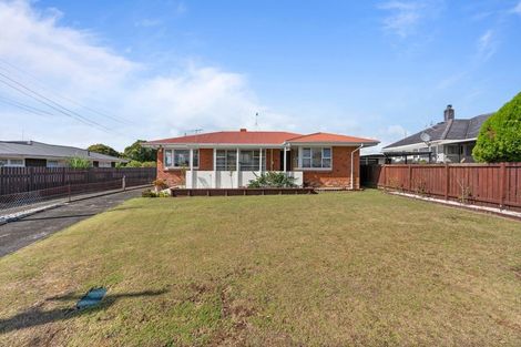 Photo of property in 12 Hooks Road, Manurewa, Auckland, 2102