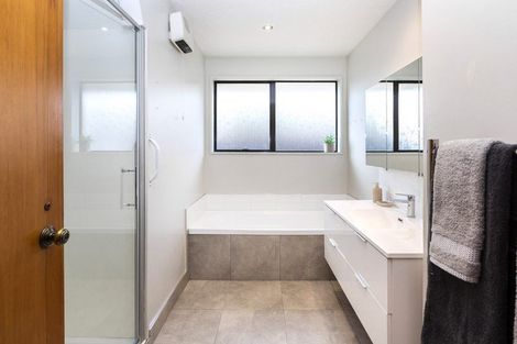 Photo of property in 2/22 Leander Street, Northcote, Christchurch, 8052