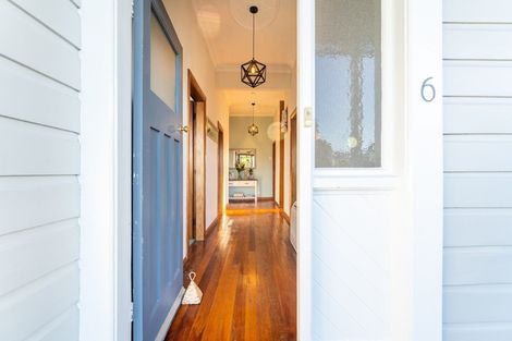 Photo of property in 6 Alma Street, Saint Kilda, Dunedin, 9012