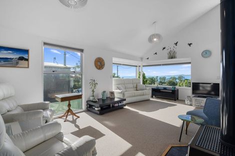 Photo of property in 14 Cliff Road, Tasman, Upper Moutere, 7173