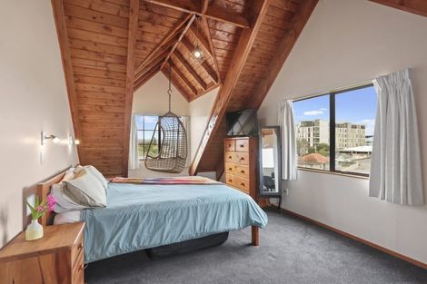 Photo of property in 2/12 Evans Road, Glen Eden, Auckland, 0602