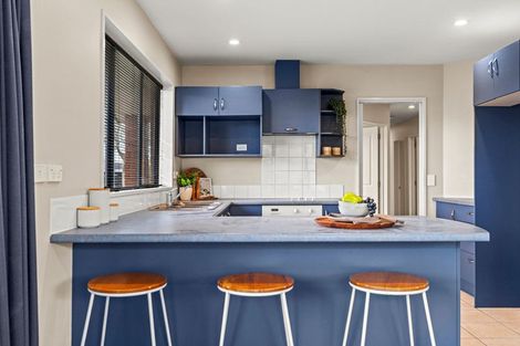 Photo of property in 75 Coolspring Way, Redwood, Christchurch, 8051