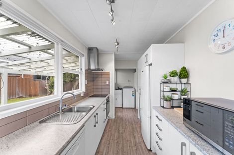 Photo of property in 7 Rainbow Place, Wattle Downs, Auckland, 2103