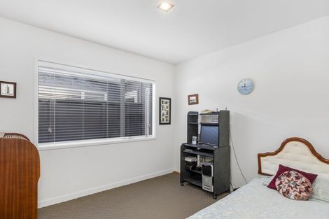 Photo of property in 1 Lennon Way, Papamoa Beach, Papamoa, 3118