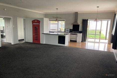 Photo of property in 10 Studholme Street, Waimate, 7924