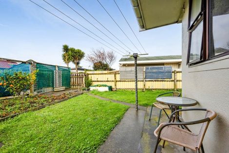 Photo of property in 17 Rimu Street, Hawera, 4610