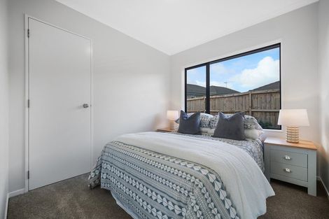 Photo of property in 323 Mahia Road, Weymouth, Auckland, 2103