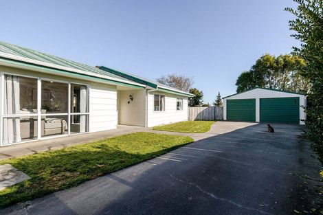 Photo of property in 105 Hillcrest Drive, Kelvin Grove, Palmerston North, 4414