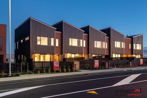 Photo of property in 463 Hobsonville Road, Hobsonville, Auckland, 0616