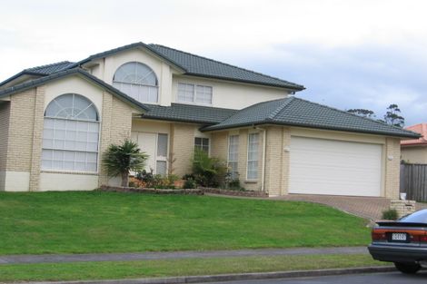 Photo of property in 32 Delmont Close, East Tamaki Heights, Auckland, 2016