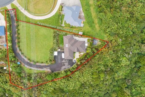 Photo of property in 55 Percy Kinsman Crescent, Riverstone Terraces, Upper Hutt, 5018