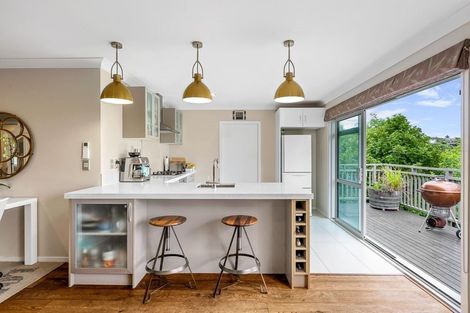 Photo of property in 16 Fern Court, Orewa, 0931