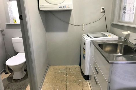 Photo of property in 22 High Street, Balclutha, 9230