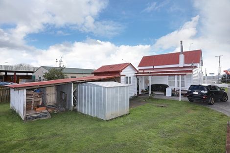 Photo of property in 107 Bridge Street, Bulls, 4818