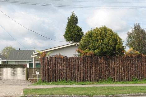 Photo of property in 59 Kawaha Point Road, Kawaha Point, Rotorua, 3010