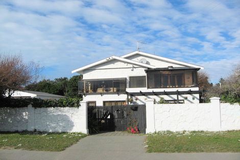 Photo of property in 7 Mountbatten Street, New Brighton, Christchurch, 8061