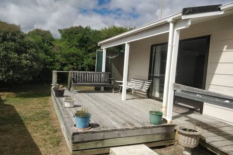 Photo of property in 25 Kahukura Avenue, Waitarere Beach, Levin, 5510