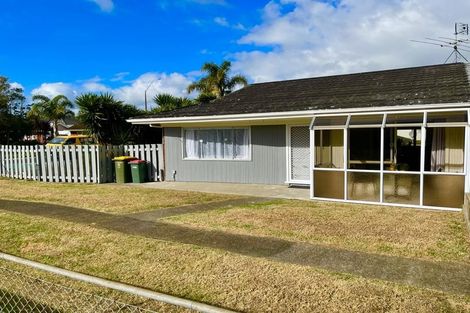 Photo of property in 4/111 Great South Road, Manurewa, Auckland, 2102