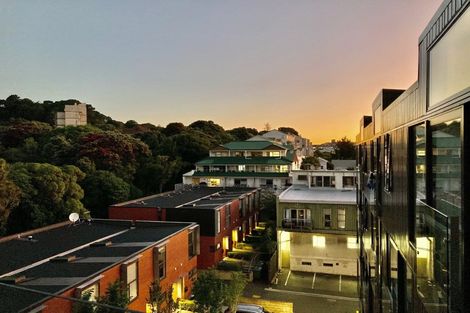 Photo of property in Nouvo Apartments, 5g/21 Rugby Street, Mount Cook, Wellington, 6021