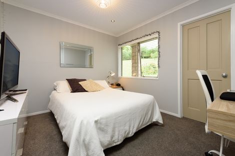 Photo of property in 21 Roger Guy Place, Welcome Bay, Tauranga, 3175