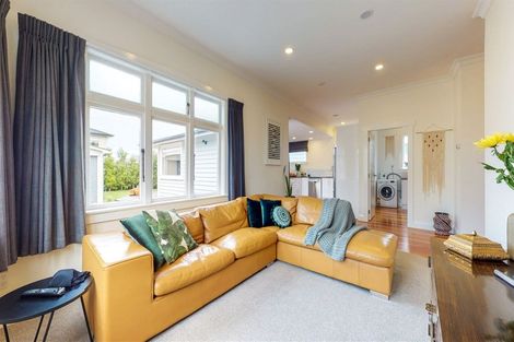 Photo of property in 22 Central Terrace, Alicetown, Lower Hutt, 5010