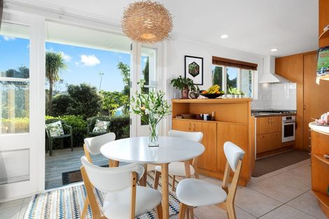 Photo of property in 49 Seaview Avenue, Northcote, Auckland, 0627