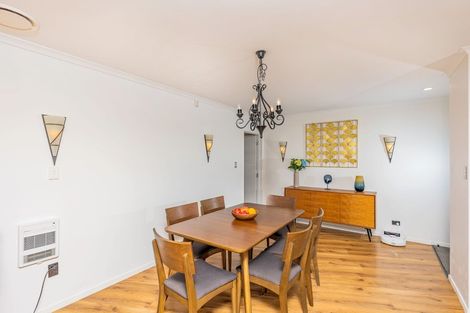 Photo of property in 2 Everton Place, Mount Wellington, Auckland, 1060