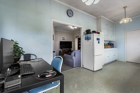 Photo of property in 93 Lynwood Road, New Lynn, Auckland, 0600