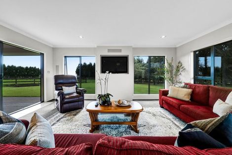 Photo of property in 939 Main North Road, Onaero, Waitara, 4383